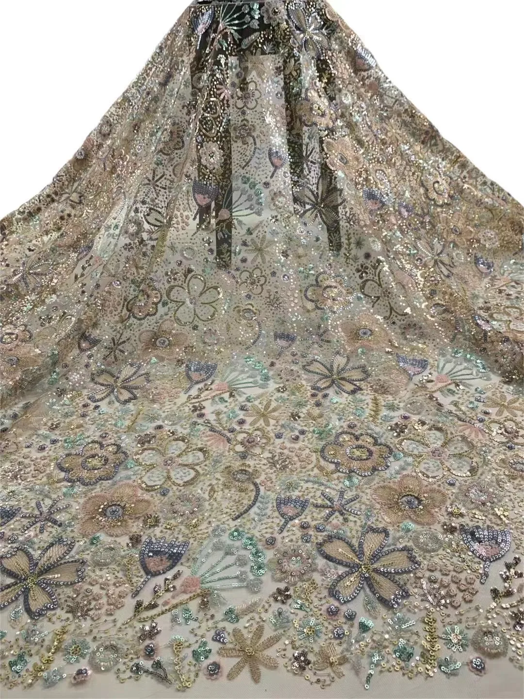 High quality Full sequins Embroidery French mesh yarn lace African fabric lace For Weddings Evening dresses Design
High quality Full sequins Embroidery French mesh yarn lace African fabric lace For Weddings Evening dresses Design