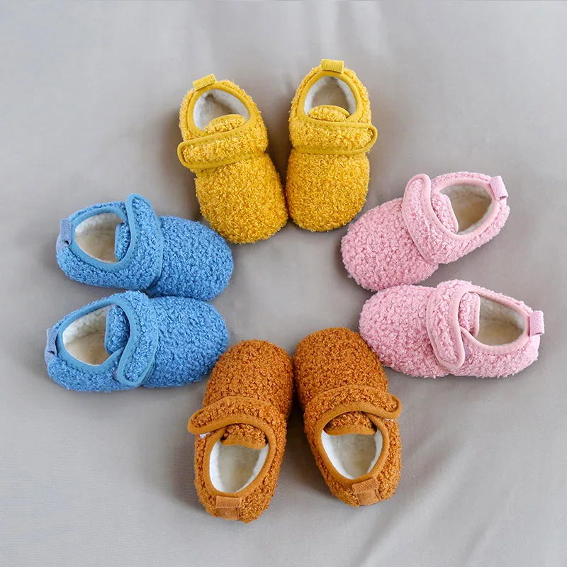 Children Flat Shoes Kids Casual Shoe 2024 Plush Warm Non-slip Winer Fur Cover Toe Girls Shoes Fit New Baby Shoes 1-5Y
Children Flat Shoes Kids Casual Shoe 2024 Plush Warm Non-slip Winer Fur Cover Toe Girls Shoes Fit New Baby Shoes 1-5Y