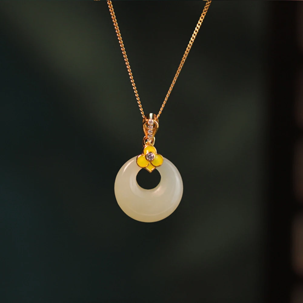Chinese style S925 silver Plated with 18K gold Hotan Jade safety clasp necklace women sterling silver luxury niche high feeling
Chinese style S925 silver Plated with 18K gold Hotan Jade safety clasp necklace women sterling silver luxury niche high feeling
