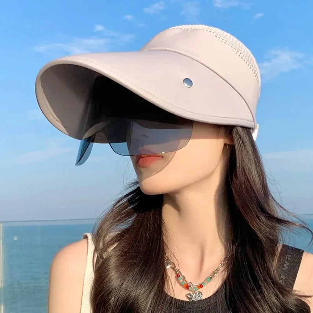 Adjustable Sports Sun Hats Running Cycling with Glasses UV Protection Sun Hat Solid Wide Brim Empty Top Hat Men And Women
Adjustable Sports Sun Hats Running Cycling with Glasses UV Protection Sun Hat Solid Wide Brim Empty Top Hat Men And Women