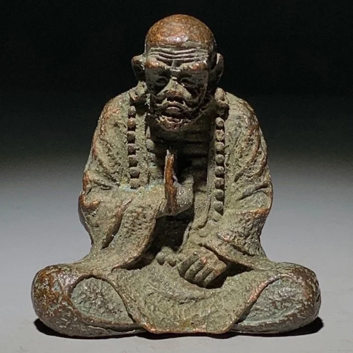 Медные орнаменты Bodhidharma, старые коллекции Бодхидхарма патриарх, коллекционный уровень, полный колл
Медные орнаменты Bodhidharma, старые коллекции Бодхидхарма патриарх, коллекционный уровень, полный колл