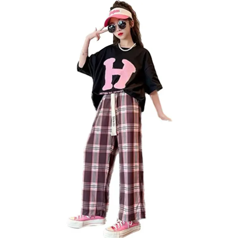 Girls Summer Suit 2023 New Korean Children Clothes Short-Sleeved Tshirt + Plaid Pants Casual Style Teenager Tracksuits Kids Sets
Girls Summer Suit 2023 New Korean Children Clothes Short-Sleeved Tshirt + Plaid Pants Casual Style Teenager Tracksuits Kids Sets