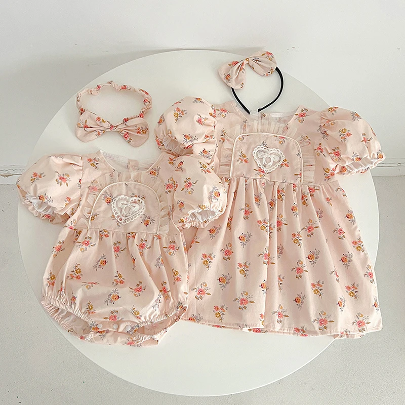 Summer Kids Baby Girls Short Sleeve Sisters Dress Infant Rompers Baby Girls Sweet Love Heart Princess Children Clothes Dress
Summer Kids Baby Girls Short Sleeve Sisters Dress Infant Rompers Baby Girls Sweet Love Heart Princess Children Clothes Dress