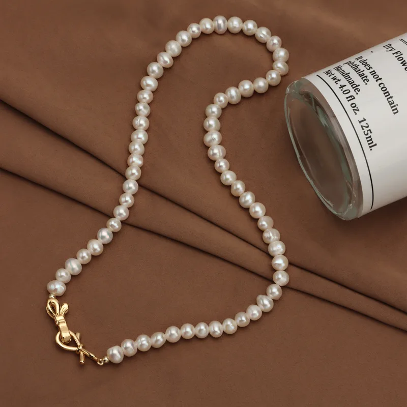 Spot Wholesale Natural Freshwater Pearl Necklace INS Design Sensor Clavicle Chain New Niche Light Luxury Bow Buckle
Spot Wholesale Natural Freshwater Pearl Necklace INS Design Sensor Clavicle Chain New Niche Light Luxury Bow Buckle