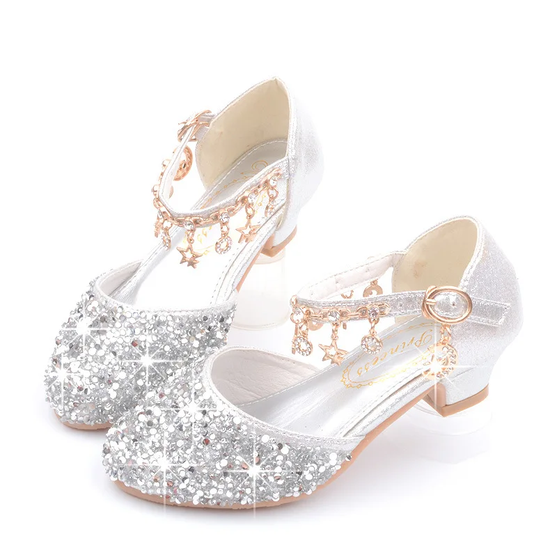 Korean Version of Children's Shoes New Girls' High Heels Spring and Autumn Children's Princess Shoes Student Performance Shoes
Korean Version of Children's Shoes New Girls' High Heels Spring and Autumn Children's Princess Shoes Student Performance Shoes
