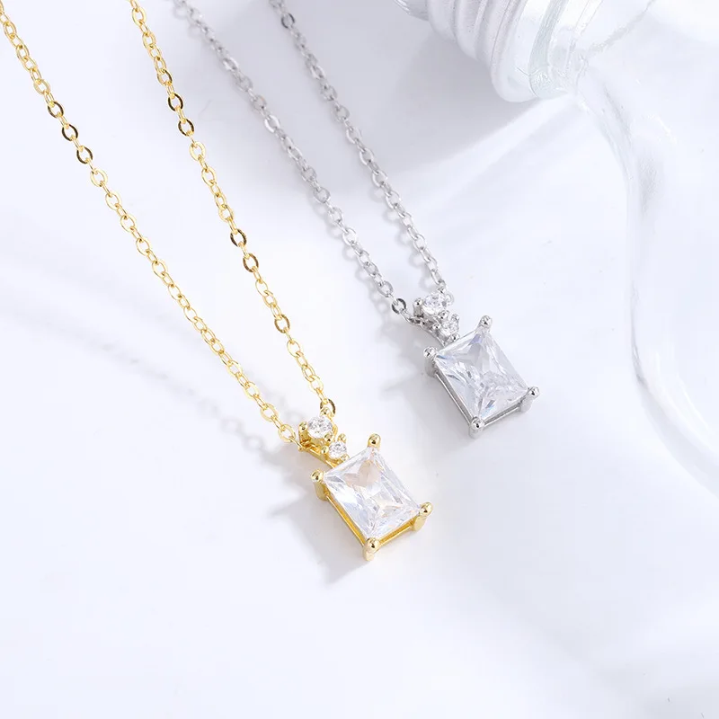 Новое ожерелье из стерлингового серебра S925 для женщин, роскошный Квадратный Кулон из японской и южной искусственной кожи, украшение для ожерелья-цепочки на воротник
Новое ожерелье из стерлингового серебра S925 для женщин, роскошный Квадратный Кулон из японской и южной искусственной кожи, украшение для ожерелья-цепочки на воротник