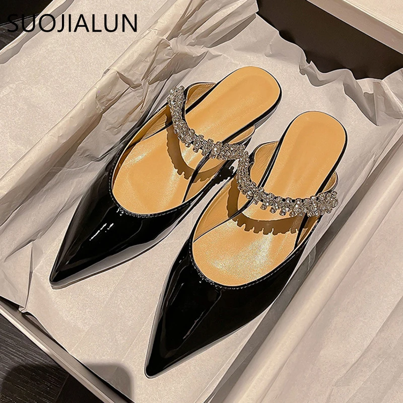 SUOJIALUN 2022 New Brand Slip On Ladies Mules Shoes Fashion Bling Crystal Pointed Toe Women Slipper Flat Heel Outdoor Slides Sho
SUOJIALUN 2022 New Brand Slip On Ladies Mules Shoes Fashion Bling Crystal Pointed Toe Women Slipper Flat Heel Outdoor Slides Sho