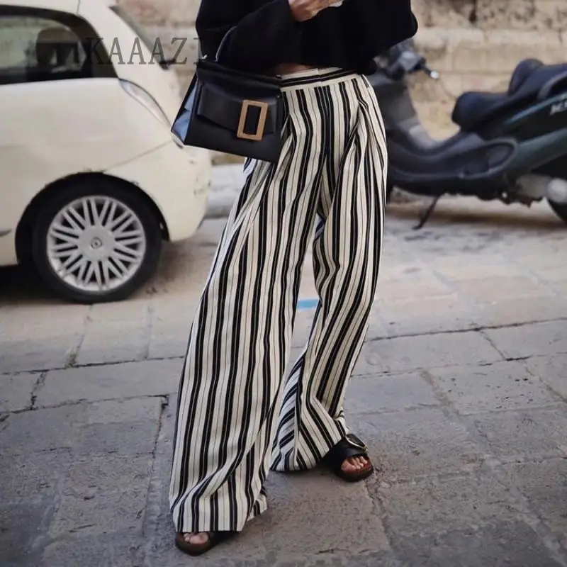 KAAAZI Female Elegant High Waist Loose Black White Stripe Print Casual Fashion New Women Long Pants Streetwear Clothes Trend
KAAAZI Female Elegant High Waist Loose Black White Stripe Print Casual Fashion New Women Long Pants Streetwear Clothes Trend