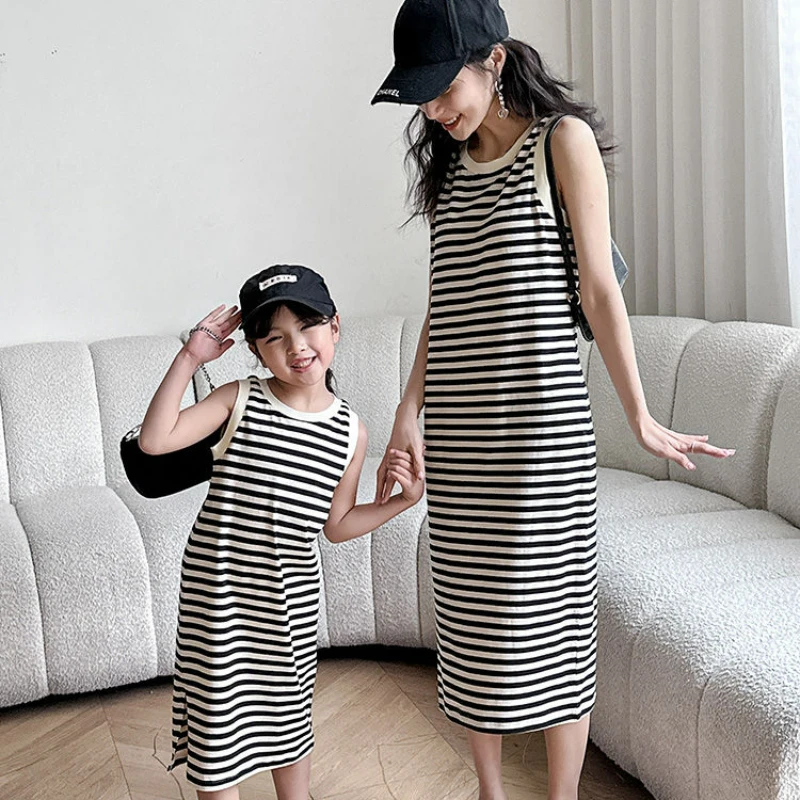 

Mommy and Daughter Matching Clothes 2023 Summer New Fashion Women Dress for Mom and Me Equal Elegant Dresses Baby Girl Clothes