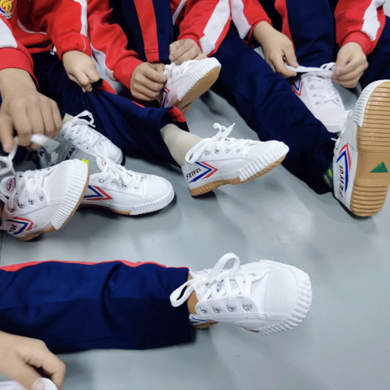 Men Sports Track and field Training Sneakers women Kung fu canvas Shoes children Martial arts Tai chi Taekwondo Karate Footwear
Men Sports Track and field Training Sneakers women Kung fu canvas Shoes children Martial arts Tai chi Taekwondo Karate Footwear
