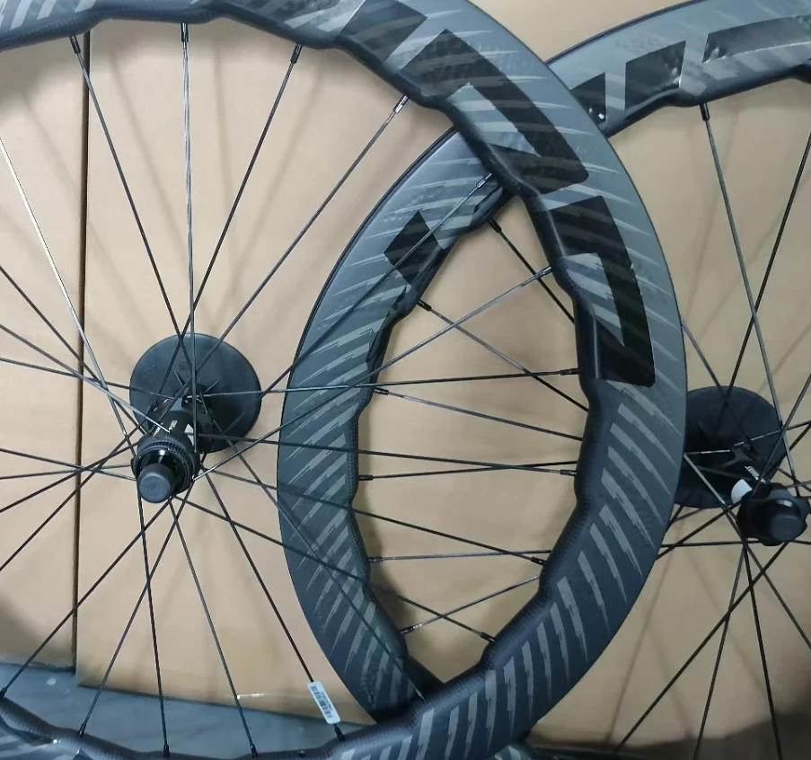 700C новый углеродный дорожный велосипед, дорожный велосипед, колеса 350 Hub 700c, фотоуглеродный клинчерный дорожный велосипед, комплект колес
700C новый углеродный дорожный велосипед, дорожный велосипед, колеса 350 Hub 700c, фотоуглеродный клинчерный дорожный велосипед, комплект колес