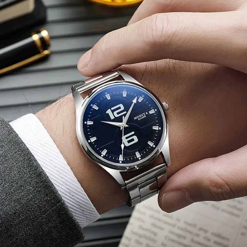 Men Watch Elegant Men's Quartz Watch with Round Dial Formal Business Style Scratch Resistant Surface Stylish for Commute
Men Watch Elegant Men's Quartz Watch with Round Dial Formal Business Style Scratch Resistant Surface Stylish for Commute