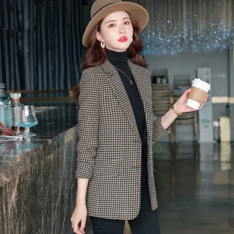 2022Spring Autumn New Plaid Suit Women Coat Fashion Korean Long Sleeve Blazer Women Jacket Casual Office Female Blazer Tops E215 
2022Spring Autumn New Plaid Suit Women Coat Fashion Korean Long Sleeve Blazer Women Jacket Casual Office Female Blazer Tops E215