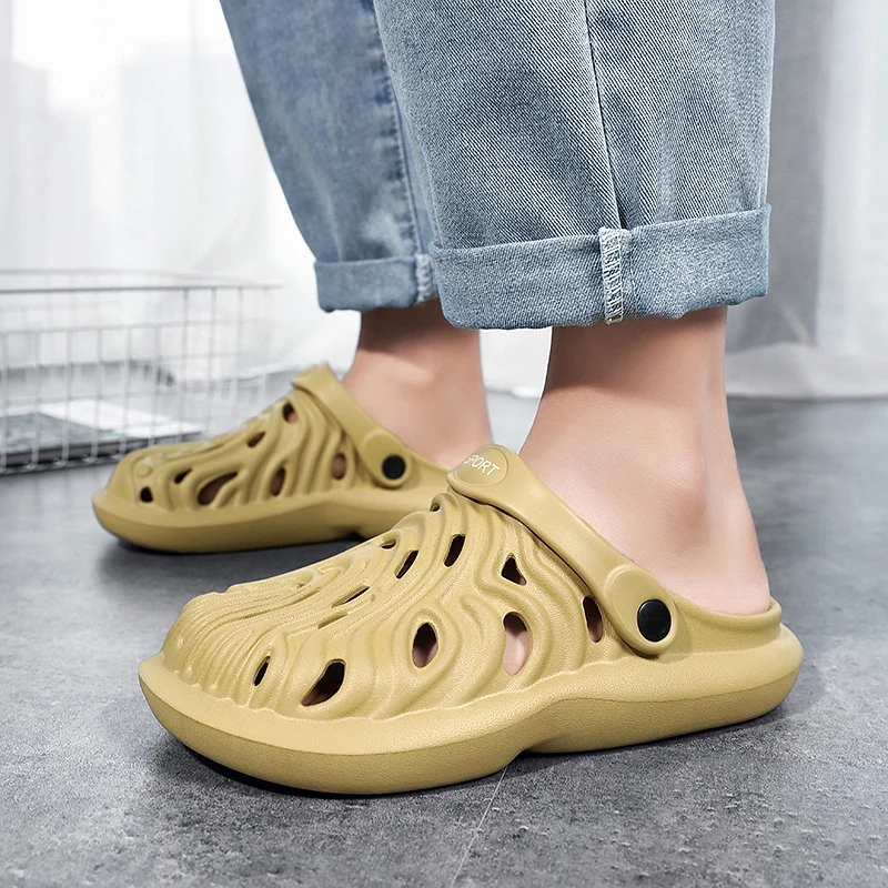 2022 New Men Causal Summer Sandals EVA Garden Clogs Sandals Soft Shoes Men Slip on Beach Water Slippers Zapatos Hombre 40-45
2022 New Men Causal Summer Sandals EVA Garden Clogs Sandals Soft Shoes Men Slip on Beach Water Slippers Zapatos Hombre 40-45