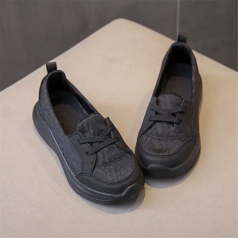 Soft Demi-season Women's Summer Sneakers Shoes Walking Ladies Fashion Spring Goods Kids Sneakers Sports Famous Brand
Soft Demi-season Women's Summer Sneakers Shoes Walking Ladies Fashion Spring Goods Kids Sneakers Sports Famous Brand