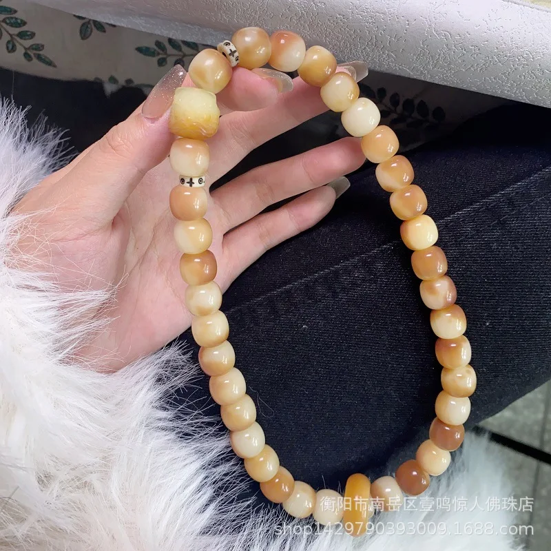 Original Purple Float Flower Awakening Lion Root Holding Wrapping Soft Hand String Running Ring Cultural and Jewelry Gifts
Original Purple Float Flower Awakening Lion Root Holding Wrapping Soft Hand String Running Ring Cultural and Jewelry Gifts