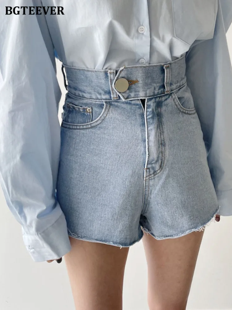 BGTEEVER Casual Single Button Women Jeans Shorts High Waist Loose Female Wide Leg Denim Shorts 2022 Spring Summer
BGTEEVER Casual Single Button Women Jeans Shorts High Waist Loose Female Wide Leg Denim Shorts 2022 Spring Summer
