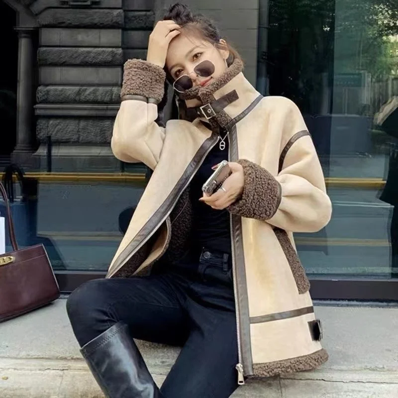 Streetwear Women Korean Lamb Wool Coat Loose Outerwear Short Loose Warm Fur Plus Velvet Thicken Jacket Winter
Streetwear Women Korean Lamb Wool Coat Loose Outerwear Short Loose Warm Fur Plus Velvet Thicken Jacket Winter