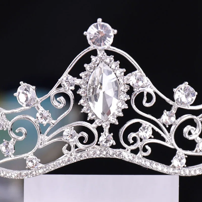 Bridal Purple Crown Luxurious Purple Rhinestone Metal Jewelry For Birthday Party Adult Ceremony
Bridal Purple Crown Luxurious Purple Rhinestone Metal Jewelry For Birthday Party Adult Ceremony