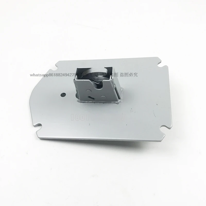 

Excavator accessories for Hitachi EX/ZAX120/200/240/330-3G-6 positioning anti-lock door outer buckle lock cover