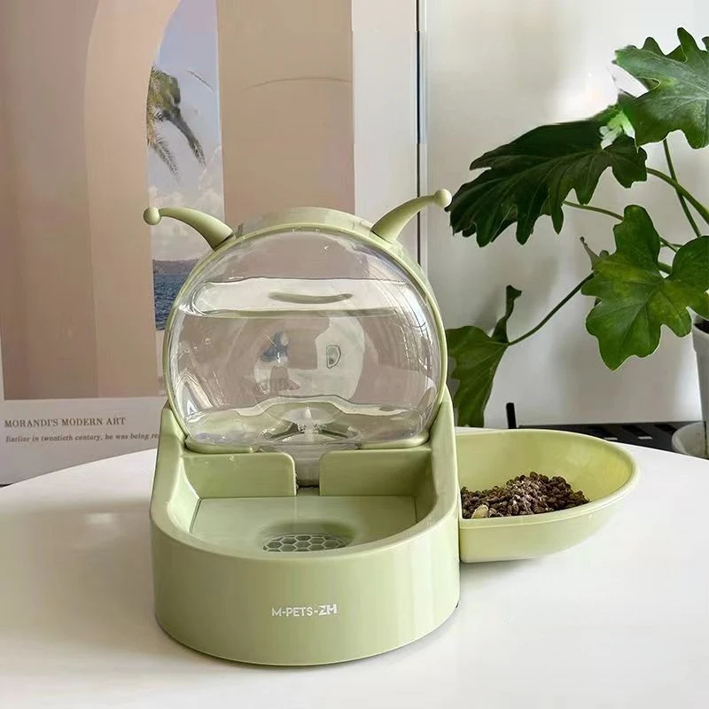 Pet Cat Automatic Feeder Drinking Water Large Capacity Water Dispenser Dry Wet Separation Food Container Pet Supplies
Pet Cat Automatic Feeder Drinking Water Large Capacity Water Dispenser Dry Wet Separation Food Container Pet Supplies