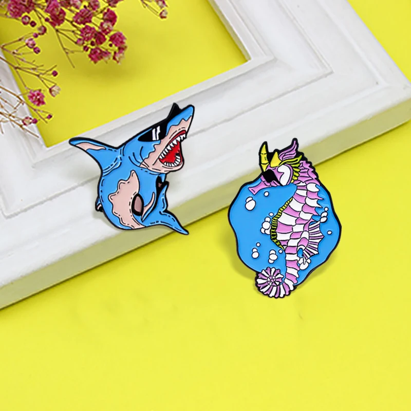 

Cartoon Blue Sea Animal Seahorse Shark Enamel Pin Mr shark/Mr Seahorse Vacation Brooches Lapel Badges for Kids Jewelry Wholesale