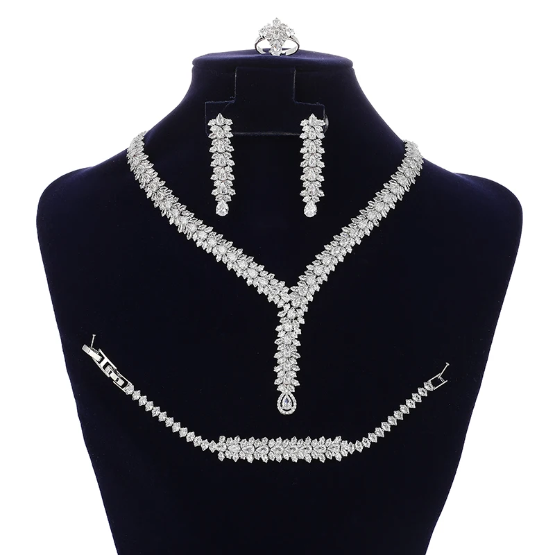 Jewelry Set HADIYANA New Ladies Romantic Engagement Wedding Necklace Bracelet Ring Earrings Boutique Set BN8128 Party Gifts
Jewelry Set HADIYANA New Ladies Romantic Engagement Wedding Necklace Bracelet Ring Earrings Boutique Set BN8128 Party Gifts