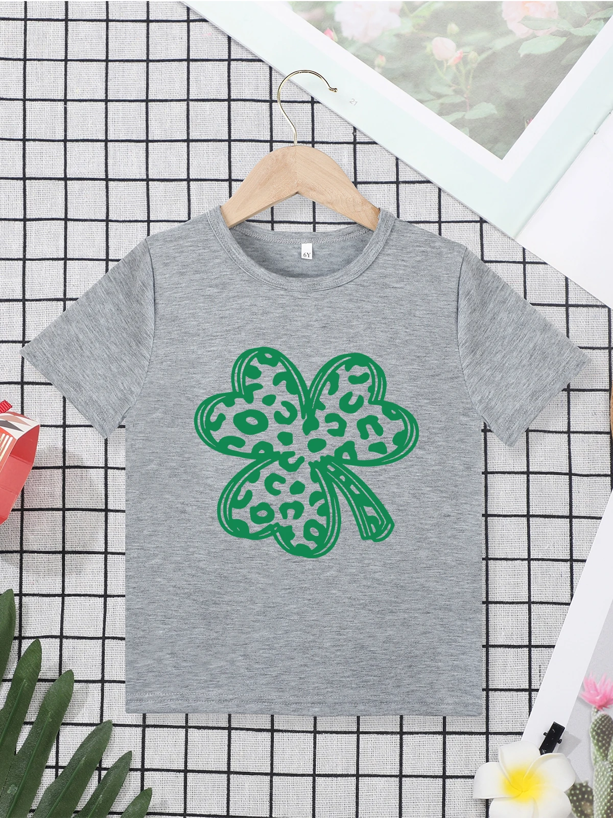 

Clover Print Aesthetic Boys and Girls Clothes 2 to 7 Years Grey Spring Summer Comfy Casual Tops O-neck Basic Tee Kids T Shirt