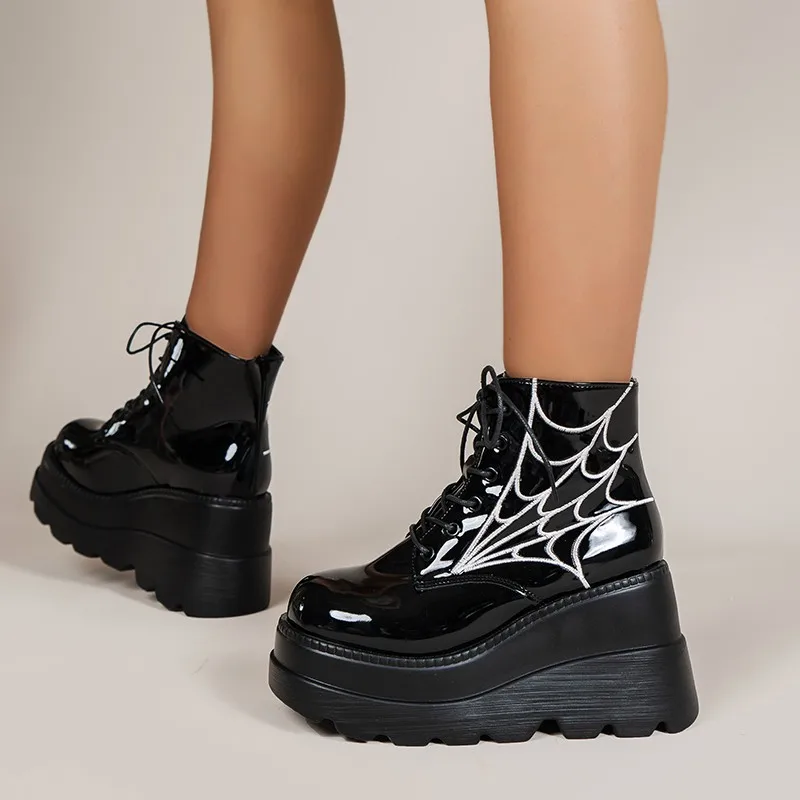 Goth Platform Black Spider Web Embroidered Ankle Boots Cross Straps Commuter Platform Platform Platform Stage Performance Shoes
Goth Platform Black Spider Web Embroidered Ankle Boots Cross Straps Commuter Platform Platform Platform Stage Performance Shoes