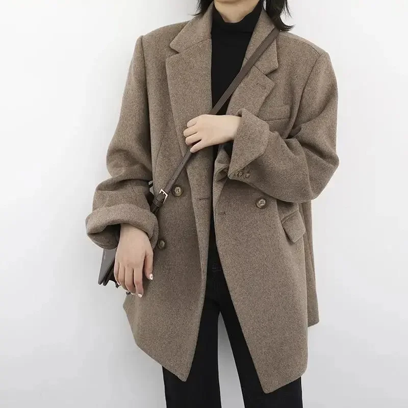Medium Length Woolen Coat For Women in Autumn and Winter 2023 Loose Fitting Suit Collar Solid Color Figure Woolen Coat For Women
Medium Length Woolen Coat For Women in Autumn and Winter 2023 Loose Fitting Suit Collar Solid Color Figure Woolen Coat For Women