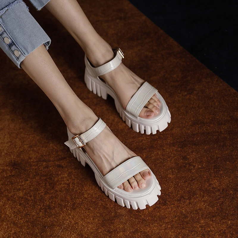 Beige Sandals Embossed Leather Ladies Casual Shoes Summer Platform Sandals With Buckle Thick Heel Sandals For Women
Beige Sandals Embossed Leather Ladies Casual Shoes Summer Platform Sandals With Buckle Thick Heel Sandals For Women