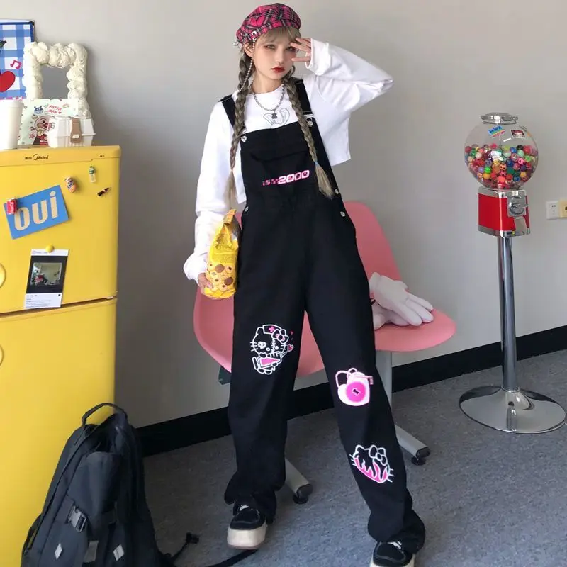Коллекция весна-лето 2023 года, модные слитные кофточки Sanrio Hellokitty, милые свободные прямые узкие брюки с высокой талией и широкими штанинами для девушек
Коллекция весна-лето 2023 года, модные слитные кофточки Sanrio Hellokitty, милые свободные прямые узкие брюки с высокой талией и широкими штанинами для девушек