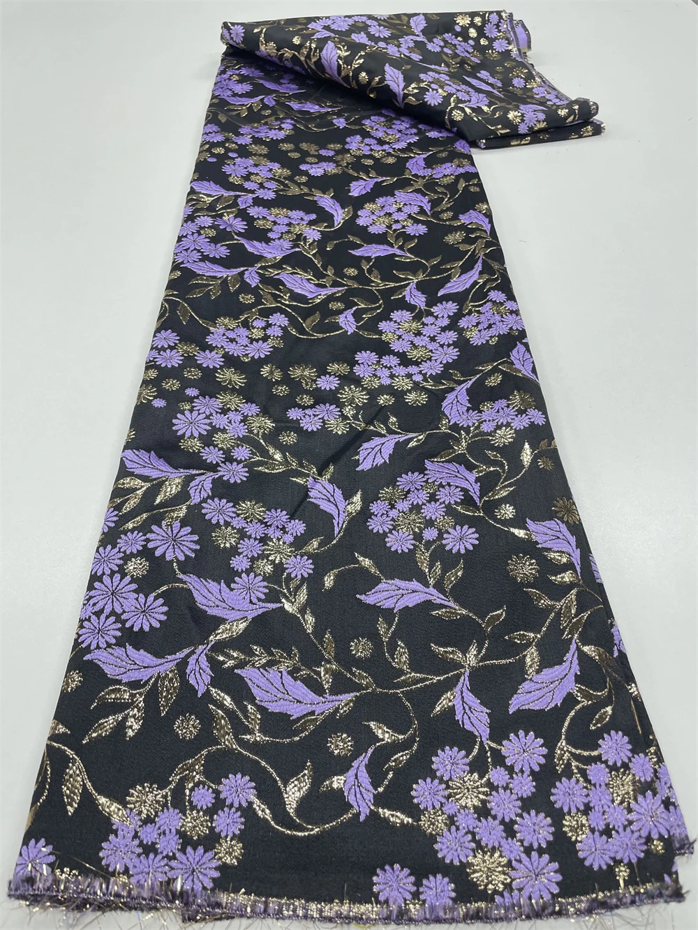 African Brocade FabrIc Jacquard Lace Cloth Floral Damask Cloth Nigerian Flower Tissu Africain For Wedding Dress Sewing QF0694
African Brocade FabrIc Jacquard Lace Cloth Floral Damask Cloth Nigerian Flower Tissu Africain For Wedding Dress Sewing QF0694