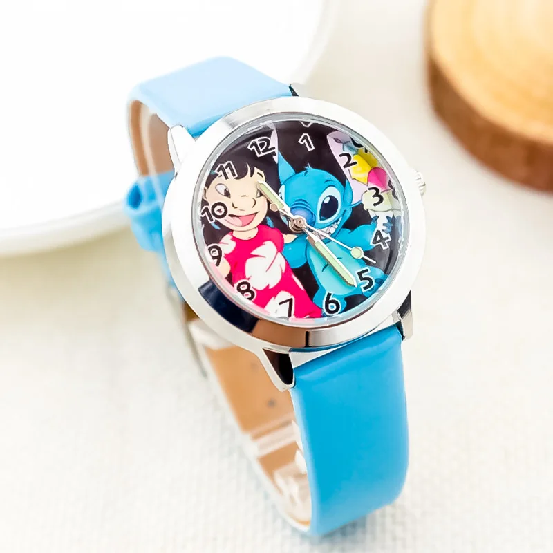 MINISO Watch Cute Anime Cartoon Character Stitch Night Glow Belt Quartz Men's and Women's Watch as a Birthday Gift for Children
MINISO Watch Cute Anime Cartoon Character Stitch Night Glow Belt Quartz Men's and Women's Watch as a Birthday Gift for Children