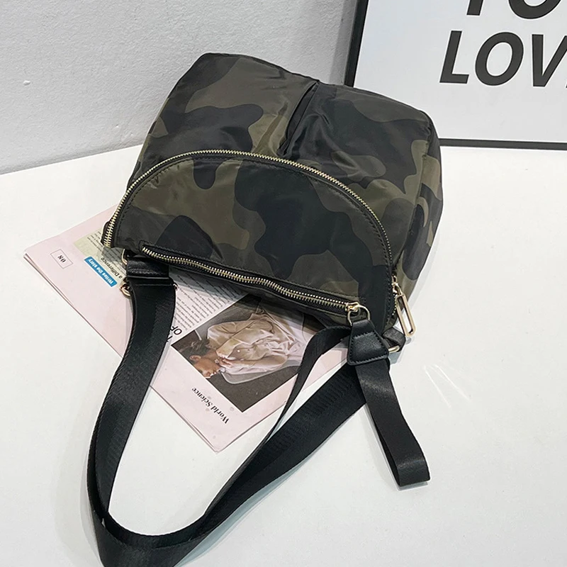 

Camo Crossbody Bag Women's Flip Anti-theft Dumpling Bag Lightweight Small Satchel Fashionable Camouflage Shoulder Bag Trendy