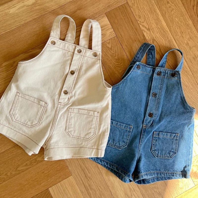 Детский комбинезон в ковбойском стиле, без рукавов, на весну/лето 
Детский комбинезон в ковбойском стиле, без рукавов, на весну/лето