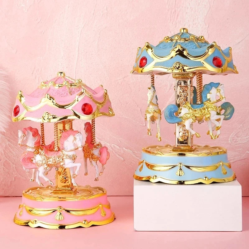 

Retro Gold-rimmed Carousel Colorful Flashing Music Box Girl Friend Birthday Gift Clockwork Music Box Home Decoration Sailor Moon