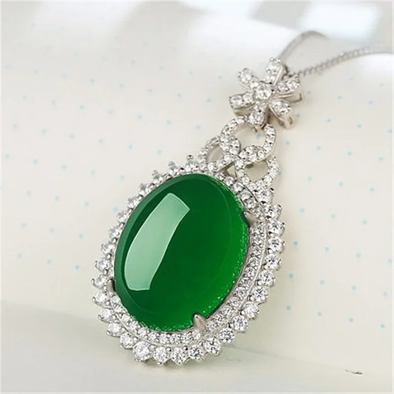 Natural Green Chalcedony Hand Carved Water Drop Pendant Fashion Boutique Jewelry Men's and Women's Agate Necklace Gift Wholesale
Natural Green Chalcedony Hand Carved Water Drop Pendant Fashion Boutique Jewelry Men's and Women's Agate Necklace Gift Wholesale
