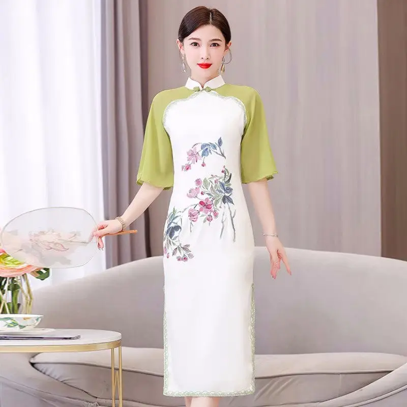 Chinese Style Daily Improvement Cheongsam New 2023 Summer Literary Artistic Retro Ethnic Young Women's Embroidered Dress Z1252
Chinese Style Daily Improvement Cheongsam New 2023 Summer Literary Artistic Retro Ethnic Young Women's Embroidered Dress Z1252