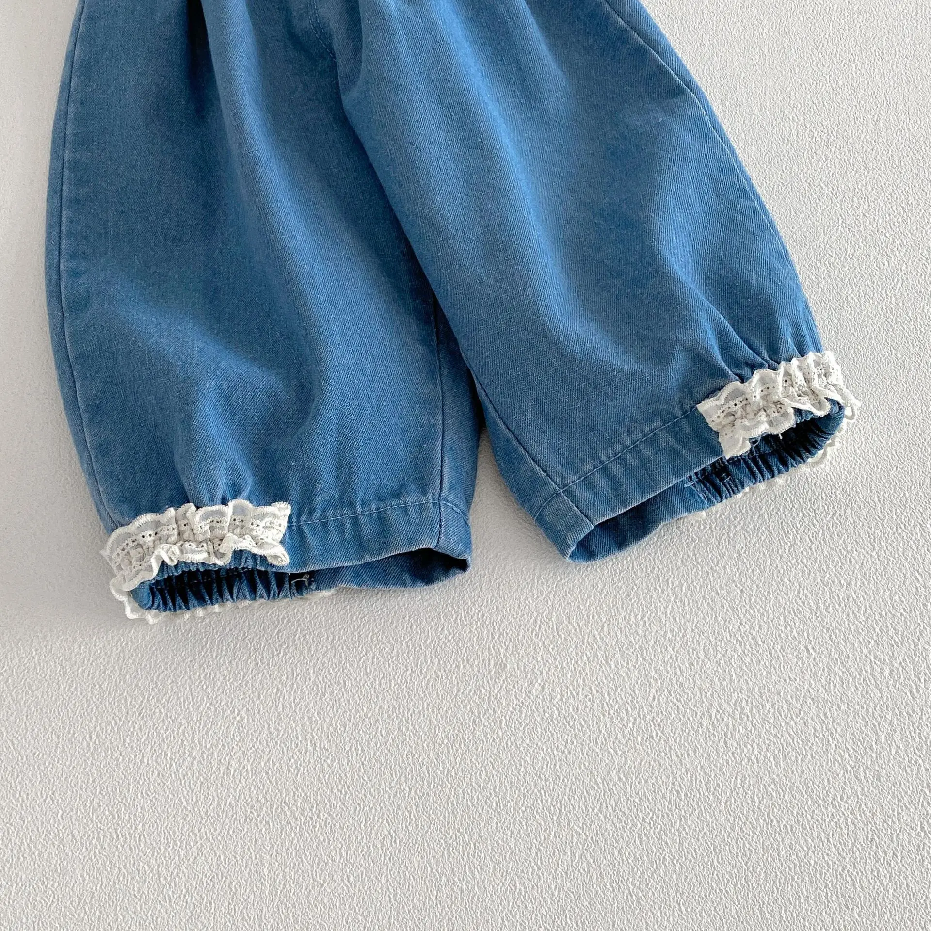 بنطلون جينز للفتيات بخصر مطاطي وحواف دانتيل للأطفال من 0-5 سنوات، موديل ربيع 2026 بأسلوب كوري، ملابس مريحة للفتيات بنطلون جينز للفتيات بخصر مطاطي وحواف دانتيل للأطفال من 0-5 سنوات، موديل ربيع 2026 بأسلوب كوري، ملابس مريحة للفتيات