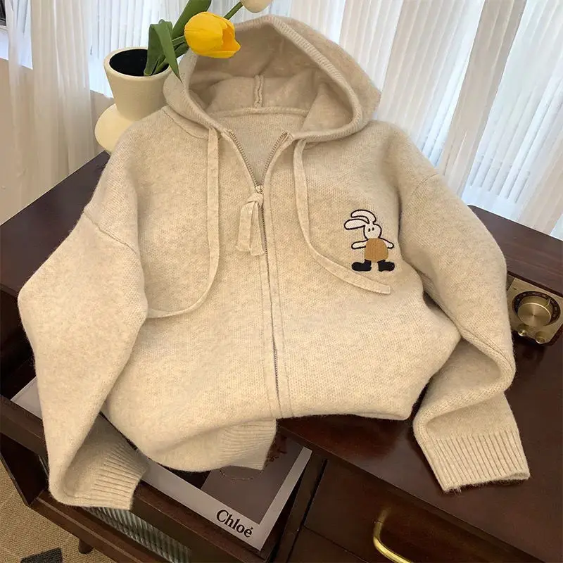 Sweater Japanese Rabbit Embroidery Lazy Retro Autumn Winter Women Hooded Knitted Cardigan Coat Versatile Short Long Sleeve Top
Sweater Japanese Rabbit Embroidery Lazy Retro Autumn Winter Women Hooded Knitted Cardigan Coat Versatile Short Long Sleeve Top