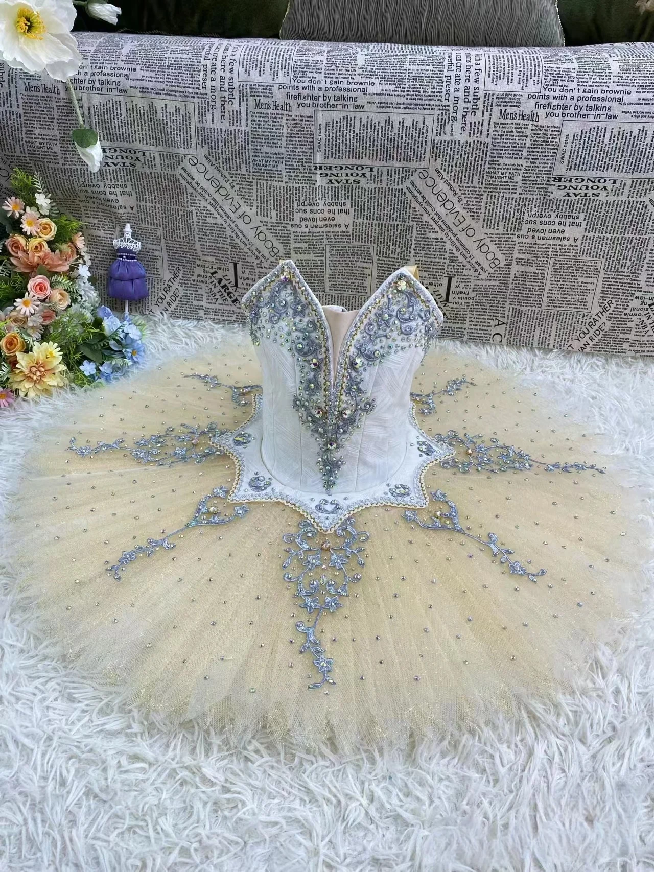Ballet infantil Tutu falda adulta falda profesional de ballet esponjosa falda amarilla vestido de niño vestido de ballet infanti
Ballet infantil Tutu falda adulta falda profesional de ballet esponjosa falda amarilla vestido de niño vestido de ballet infanti