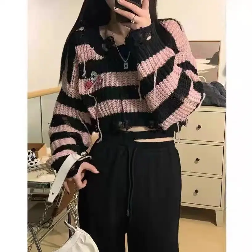Women's Spring Autumn New Fashion Round Neck Stripe Tassel Hole Breaking Versatile Long Sleeve Loose Short Sweater Knitted Tops
Women's Spring Autumn New Fashion Round Neck Stripe Tassel Hole Breaking Versatile Long Sleeve Loose Short Sweater Knitted Tops