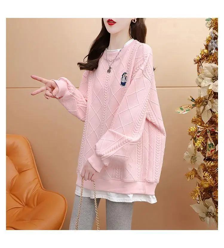 Pink Jacquard Fake Two Sweater 2023 Spring And Autumn New Loose Mid-Length Embroidery Stitching Languid Large Size Design Sense
Pink Jacquard Fake Two Sweater 2023 Spring And Autumn New Loose Mid-Length Embroidery Stitching Languid Large Size Design Sense