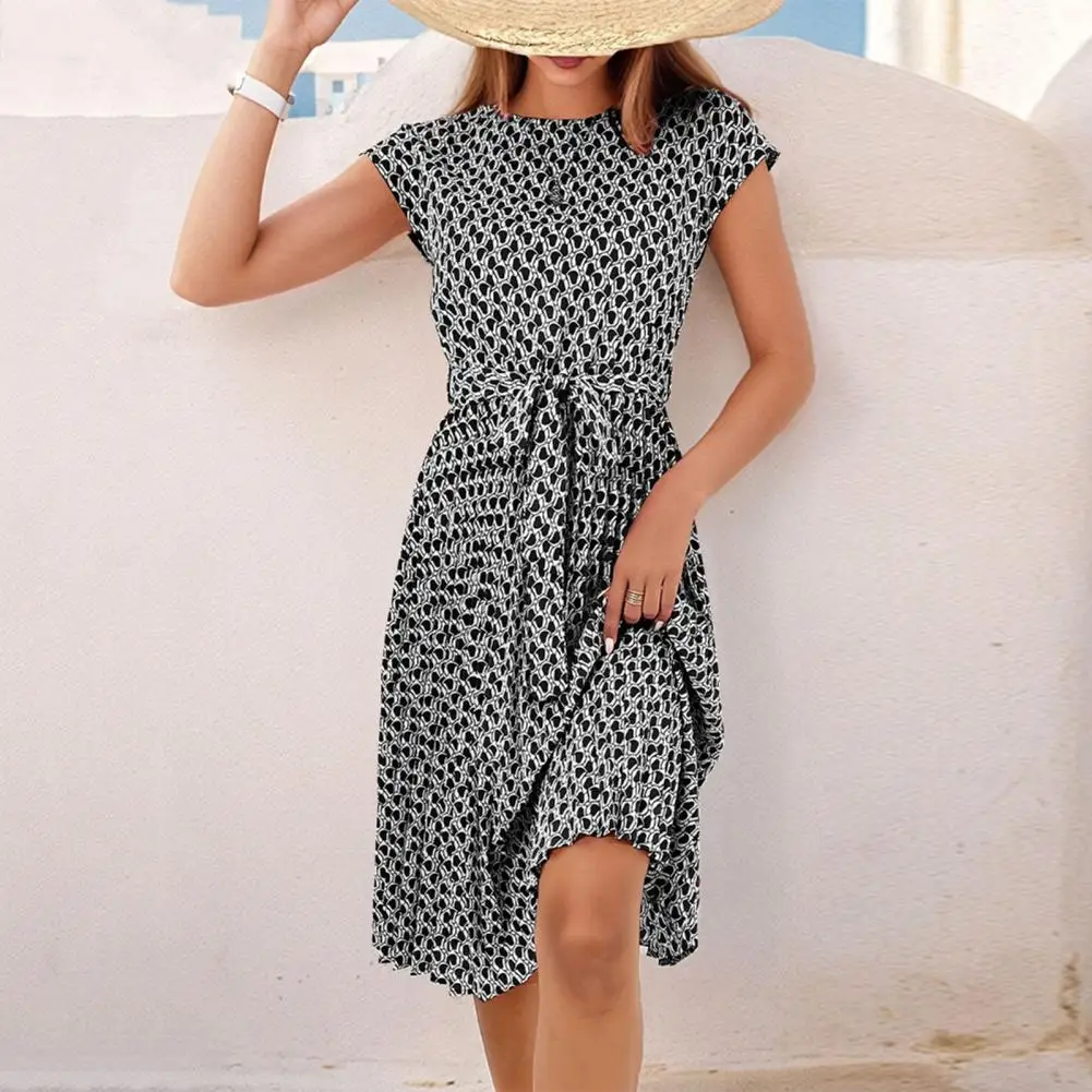 A-line Pleated Dress Elegant Lace-up Midi Dress for Women Slim Waist A-line Pleated Vacation Beach Dress with Short for Summer
A-line Pleated Dress Elegant Lace-up Midi Dress for Women Slim Waist A-line Pleated Vacation Beach Dress with Short for Summer