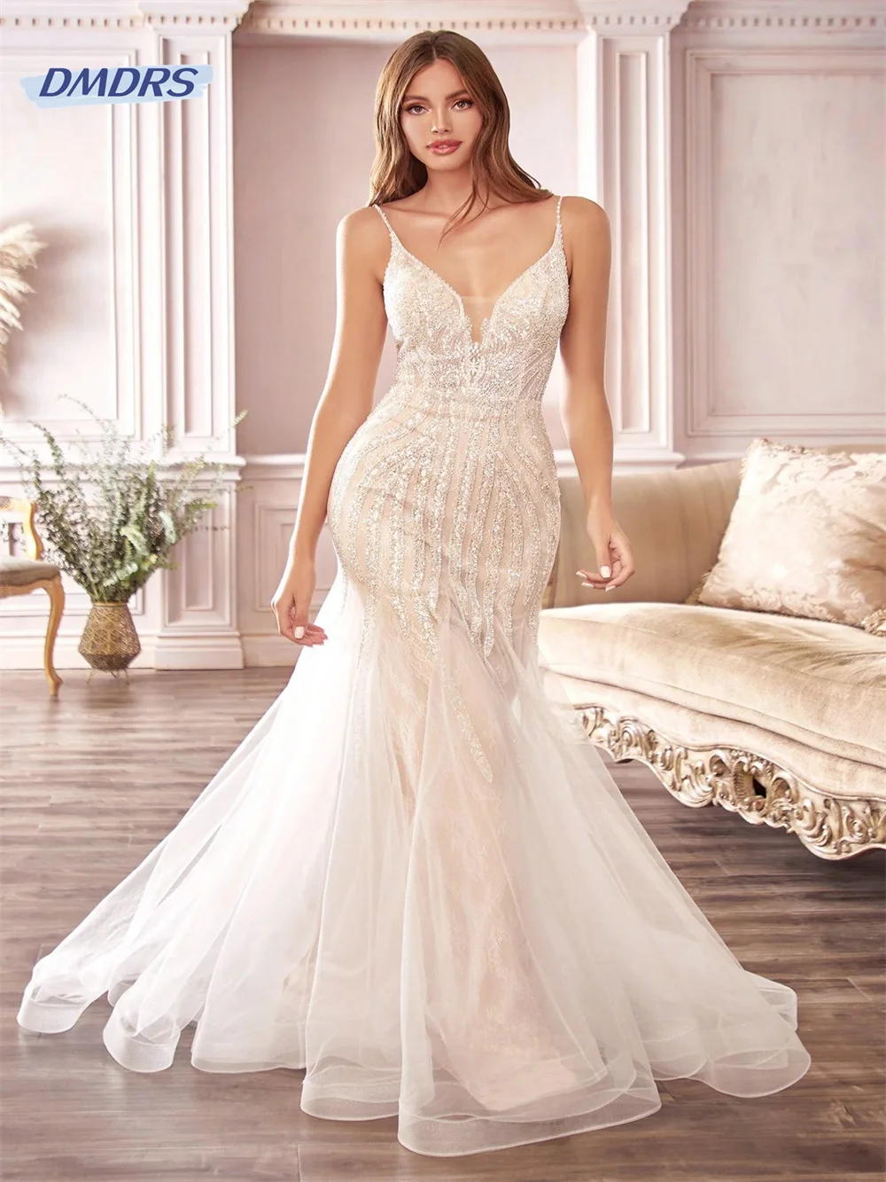 Modern Spaghetti Straps Sheath Wedding Gown Romantic Appliques Sequins Bridal Dress Sexy Vestidos De Novia
Modern Spaghetti Straps Sheath Wedding Gown Romantic Appliques Sequins Bridal Dress Sexy Vestidos De Novia
