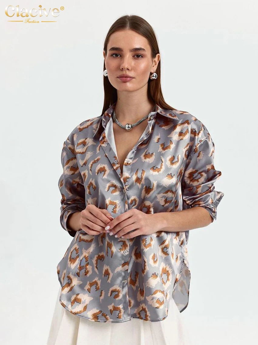 Clacive Fashion Loose Print Women's Shirt 2024 Vintage Lapel Long Sleeve Blouses Elegant Classic Pattern Top Female Clothing
Clacive Fashion Loose Print Women's Shirt 2024 Vintage Lapel Long Sleeve Blouses Elegant Classic Pattern Top Female Clothing