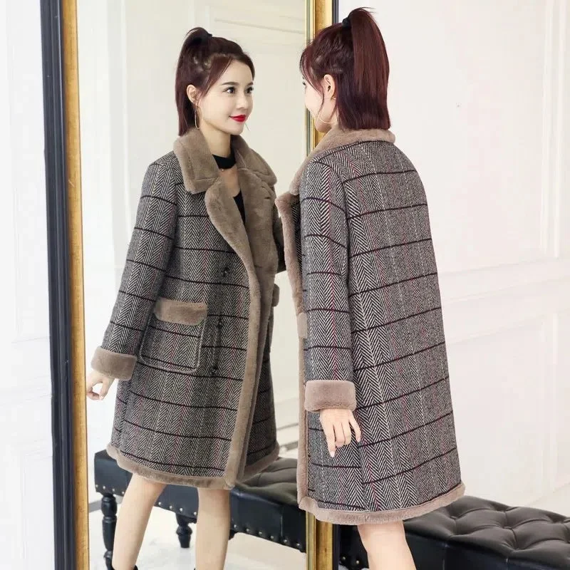Shopping Mall Counter Quality Fur Integrated With Cashmere Thick Coat Women's Long 2022 Winter New Plaid Wool Coat For Women X12
Shopping Mall Counter Quality Fur Integrated With Cashmere Thick Coat Women's Long 2022 Winter New Plaid Wool Coat For Women X12