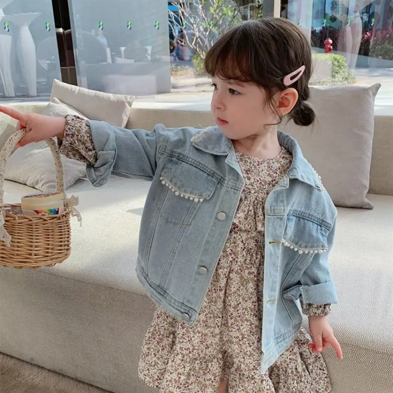 

Джинсовая куртка для маленьких девочек, новая модная кружевная джинсовая куртка + Цветочное платье, милая верхняя одежда для маленьких принцесс, весенне-Осенняя детская одежда