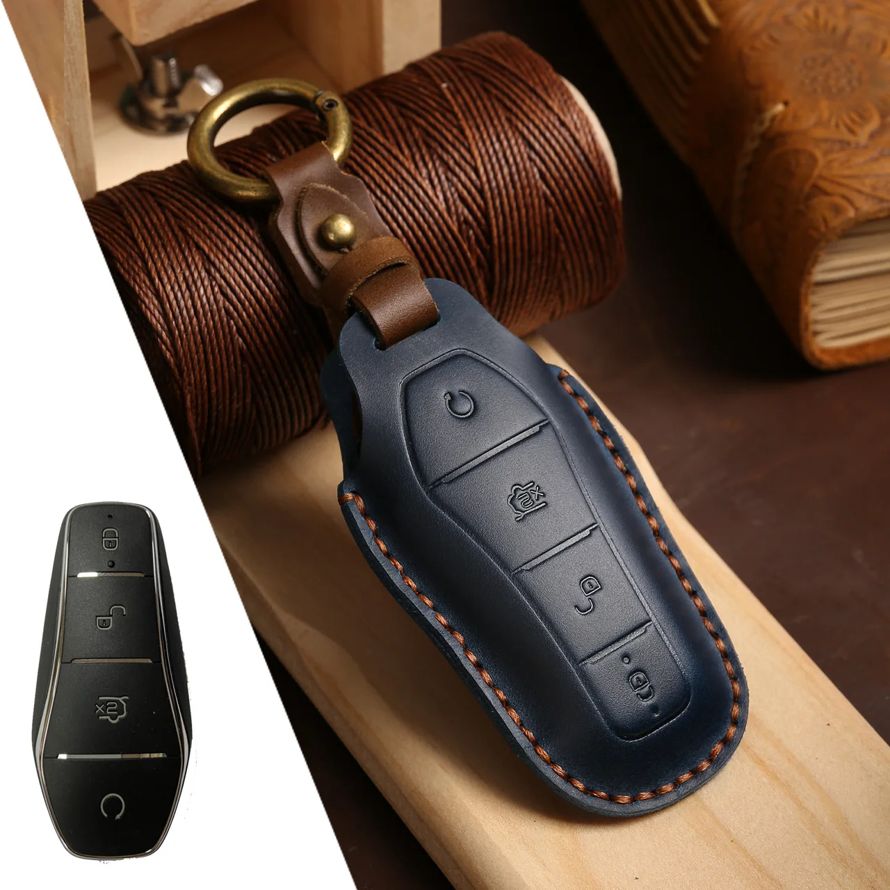 Car Leather Key Case Holder For BYD Qin Plusdmi Atto 3 Han EV Dolphin 4 Buttons Remote Control Protect Cover Durable Accessories
Car Leather Key Case Holder For BYD Qin Plusdmi Atto 3 Han EV Dolphin 4 Buttons Remote Control Protect Cover Durable Accessories